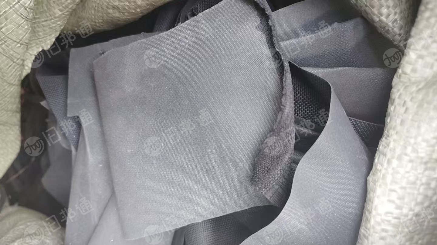 长期出售箱包厂下来的废料,有网布,牛津布,涤纶废布,尼龙废布等,统货出,厂在山东济宁