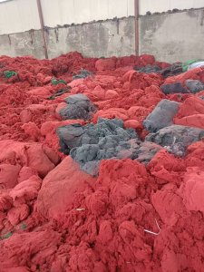 长期回收涤纶毛毛料磨毛料地毯厂边角料，做化工原料用，每个月需要200吨左右，厂在山东烟台