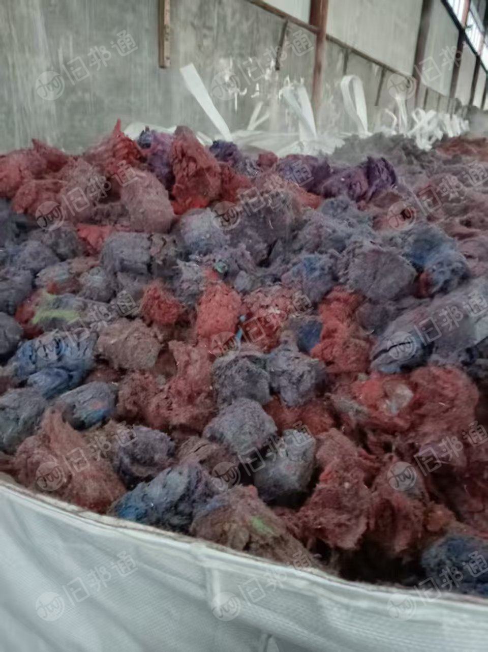 长期回收涤纶毛毛料磨毛料地毯厂边角料，做化工原料用，每个月需要200吨左右，厂在山东烟台