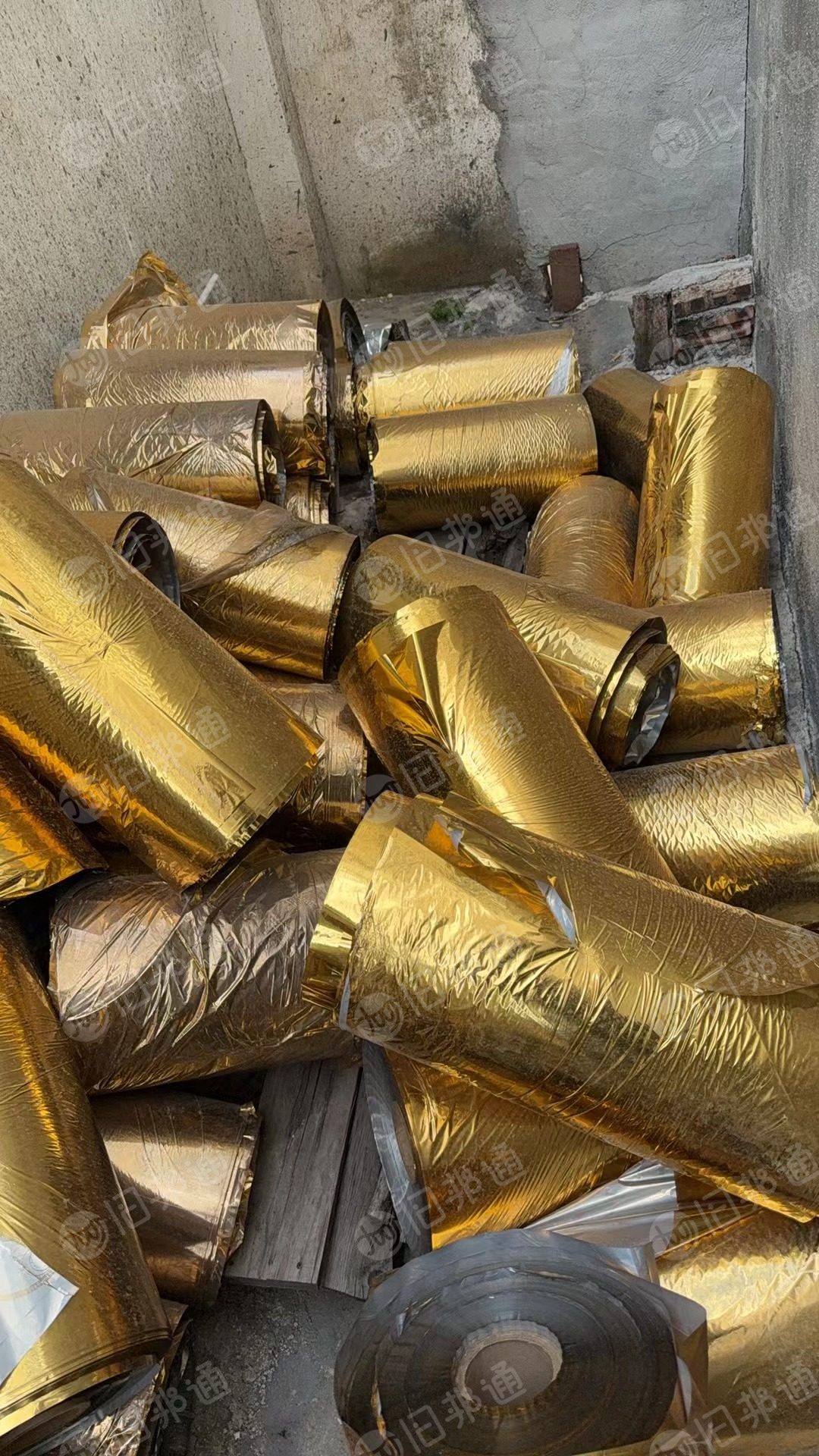 出售烫金膜毛料，pet打绳料，包装厂直接下来的
