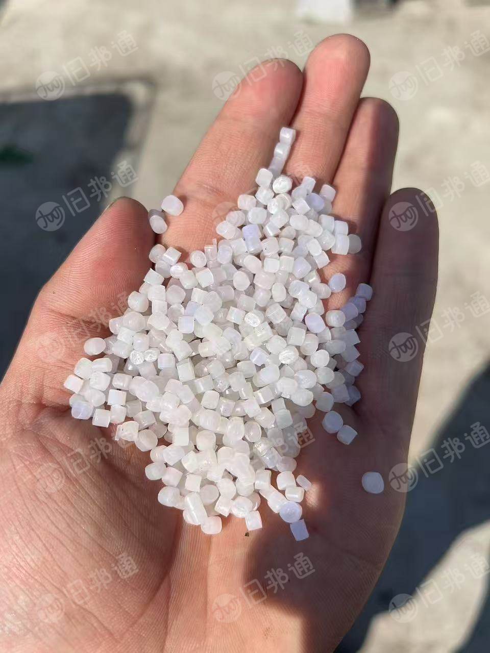 出售大白珍珠棉颗粒，月供20吨