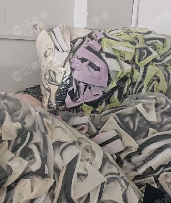 长期出售布夹棉边角料，可做填充材料，适合猫狗窝、懒人沙发、公仔厂家