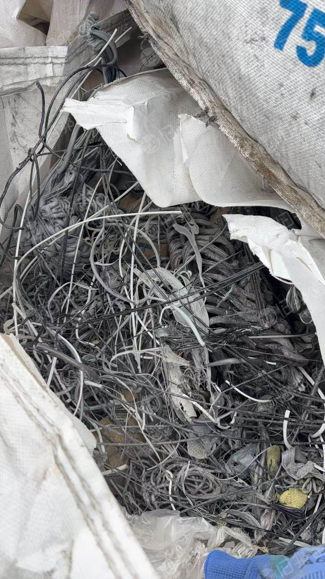 出售abs、pp、合金机头料,统货一起出,月供10吨左右