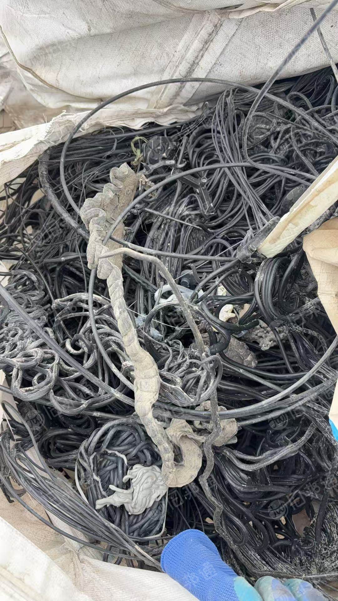 出售abs、pp、合金机头料，统货一起出，月供10吨左右