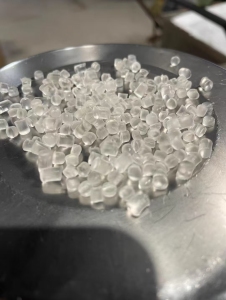 长期出售透明软质pvc颗粒，软度可以调，可做水晶鞋