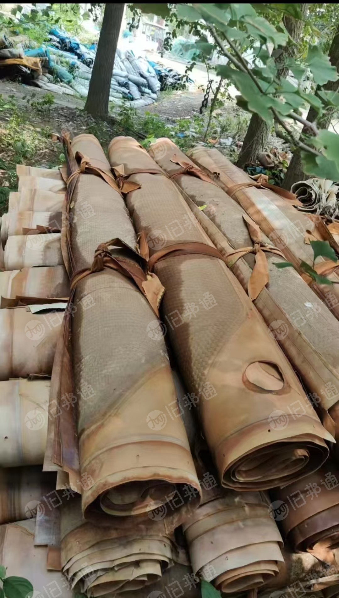 出售污水厂下来的纯锦纶滤布,全部撕完布边,要清洗才可造粒,现货10多吨