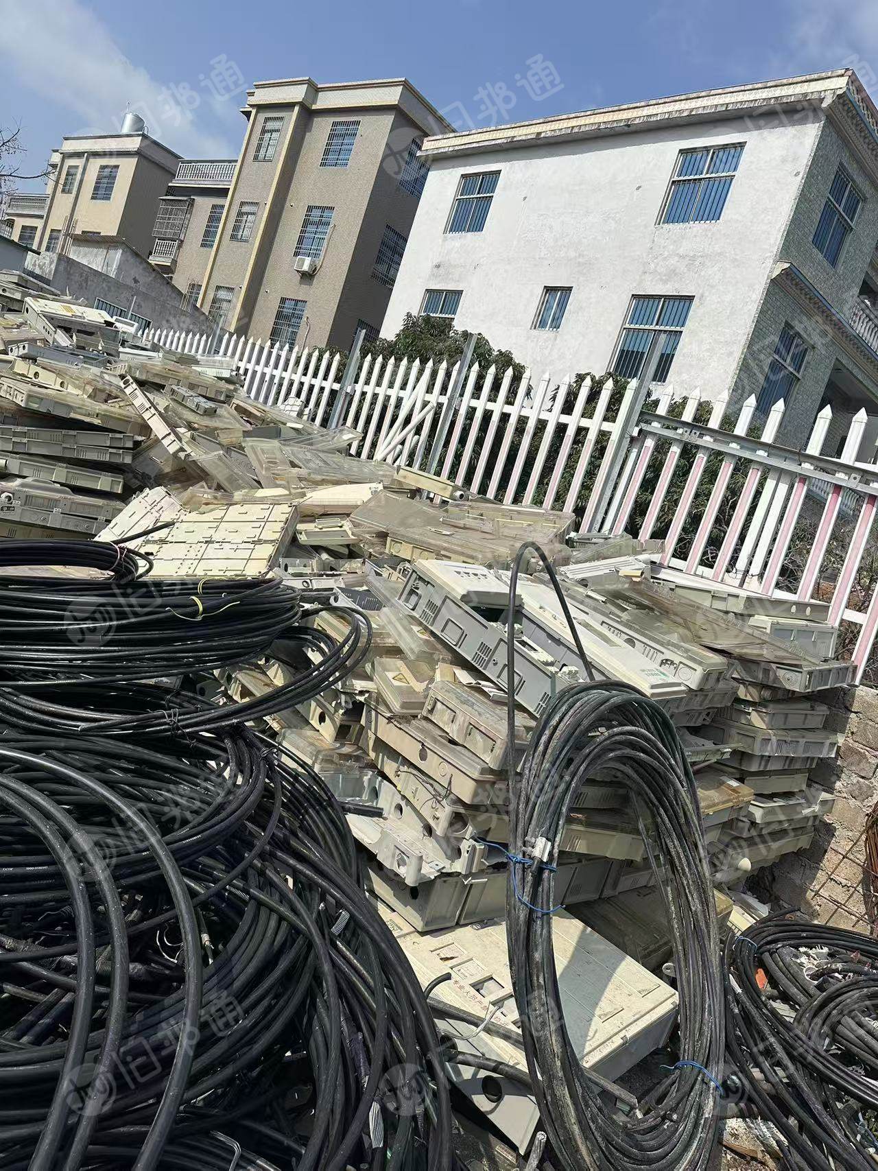 出售电表箱废料，统货出