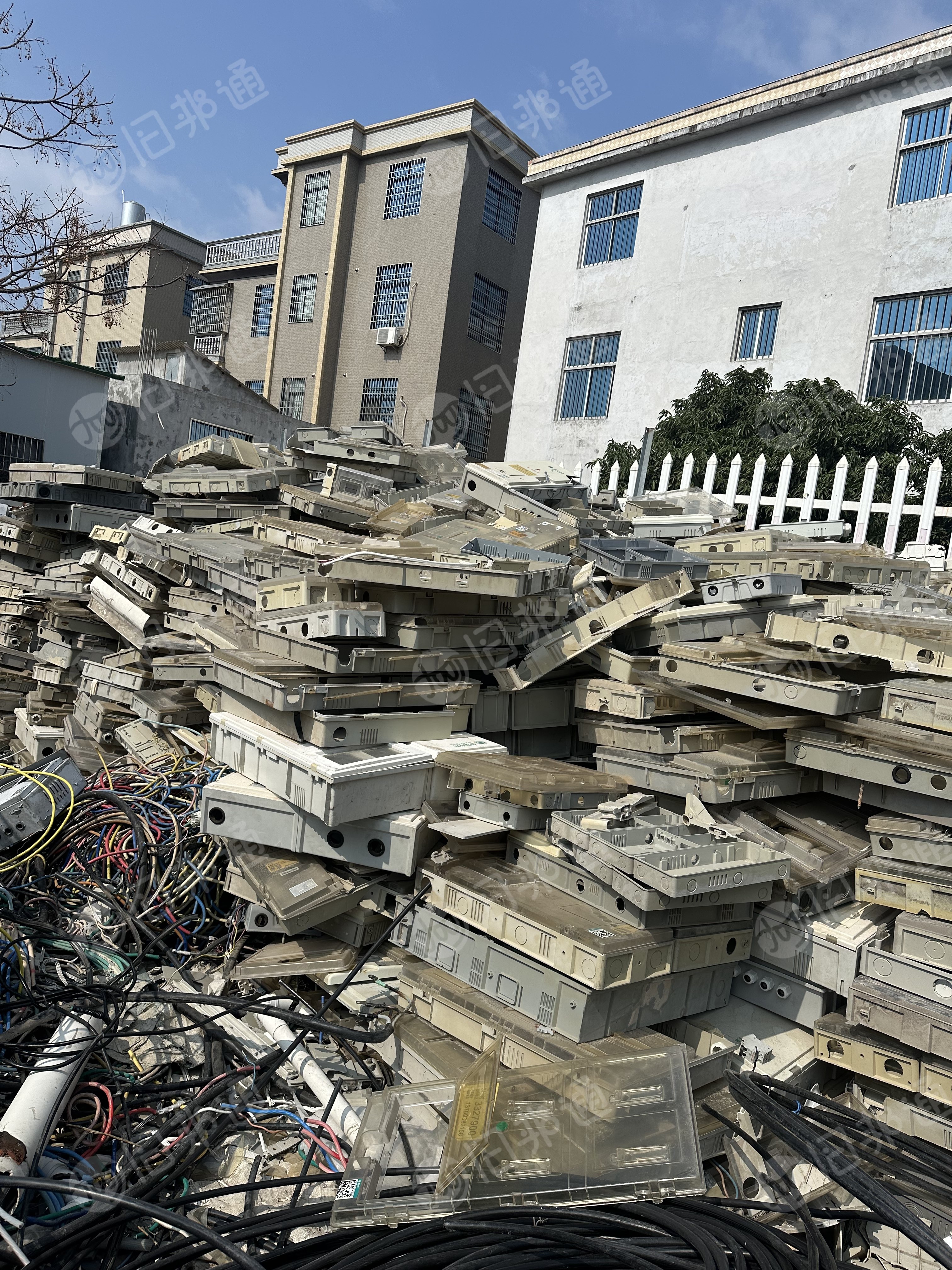 出售电表箱废料，统货出