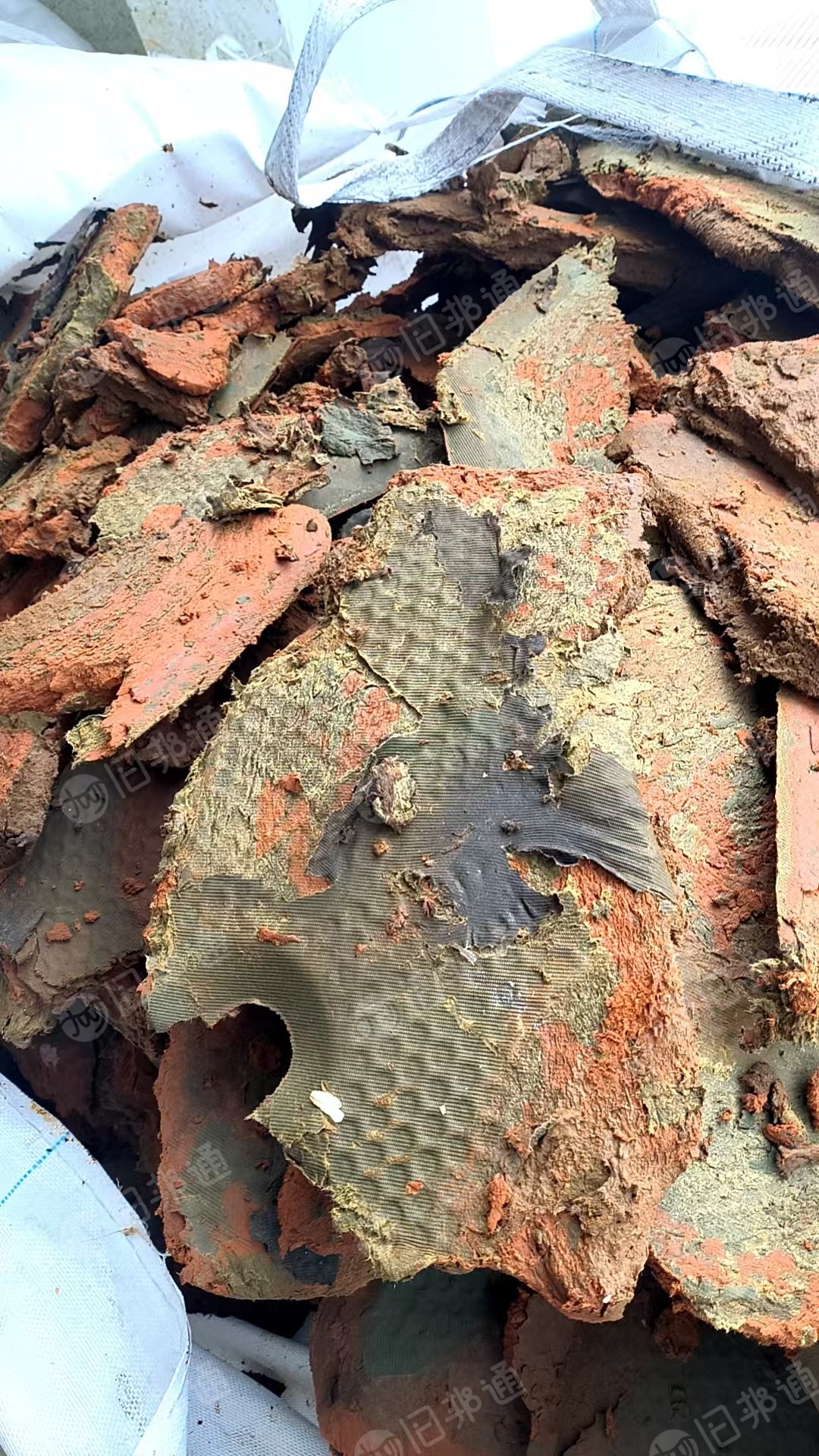 长期出售纸浆渣，水分40%左右