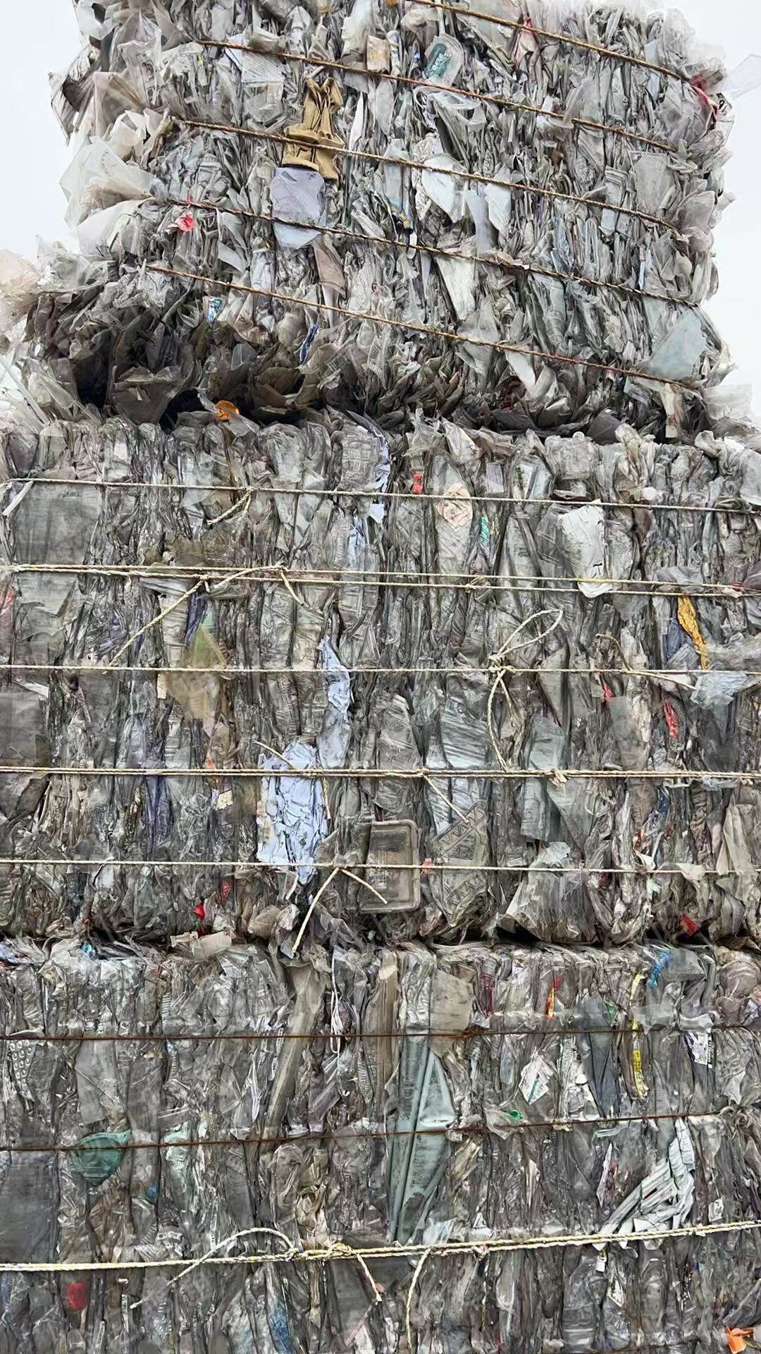 长期出售PET吸塑盒压包料；现货十多吨