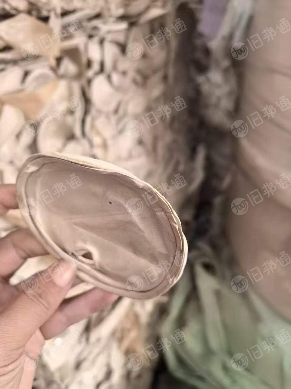 出售甘蔗浆本色餐盒，无膜，清爽干净，好打浆