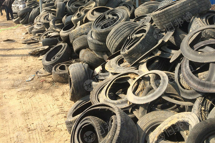 长期出售大小钢丝胎，有割口圈