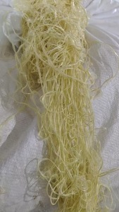 长期出售芳纶1414，芳纶废丝，强度在23以上，现货5吨左右