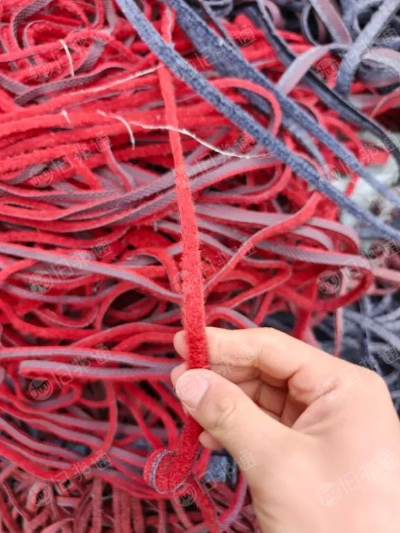 厂家出售地毯边角料,复合TPR,黑料，下脚料，现货有13米一车，货在山东临沂