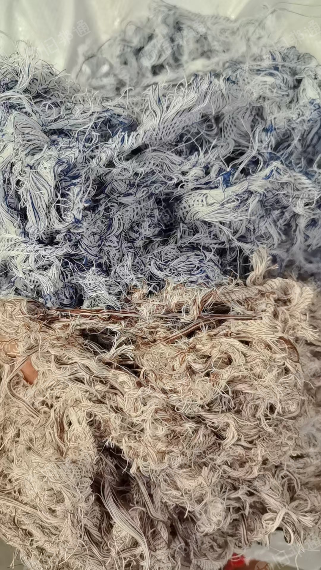 长期出售涤棉布边纱，里面筋是大化的，其他是纯棉的，未褪色，现货30吨，货在江苏南通