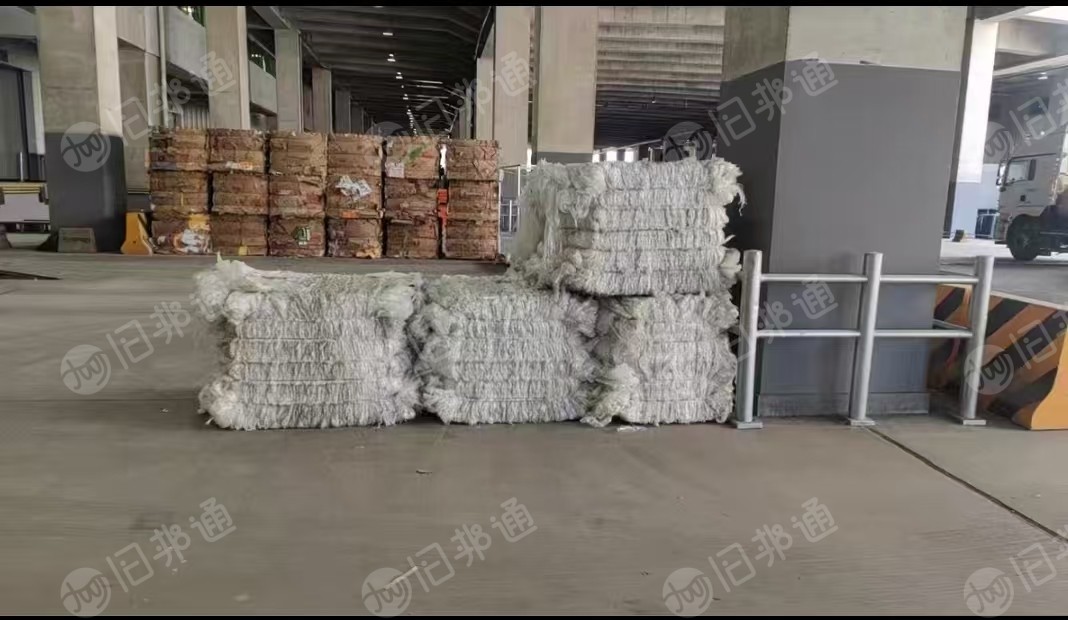 长期出售商超下来的缠绕膜，含少量标签