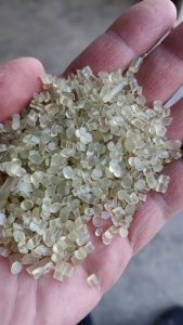 长期出售软质透明pvc颗粒，输液包管破碎料做的，软度70多，现货50-60吨