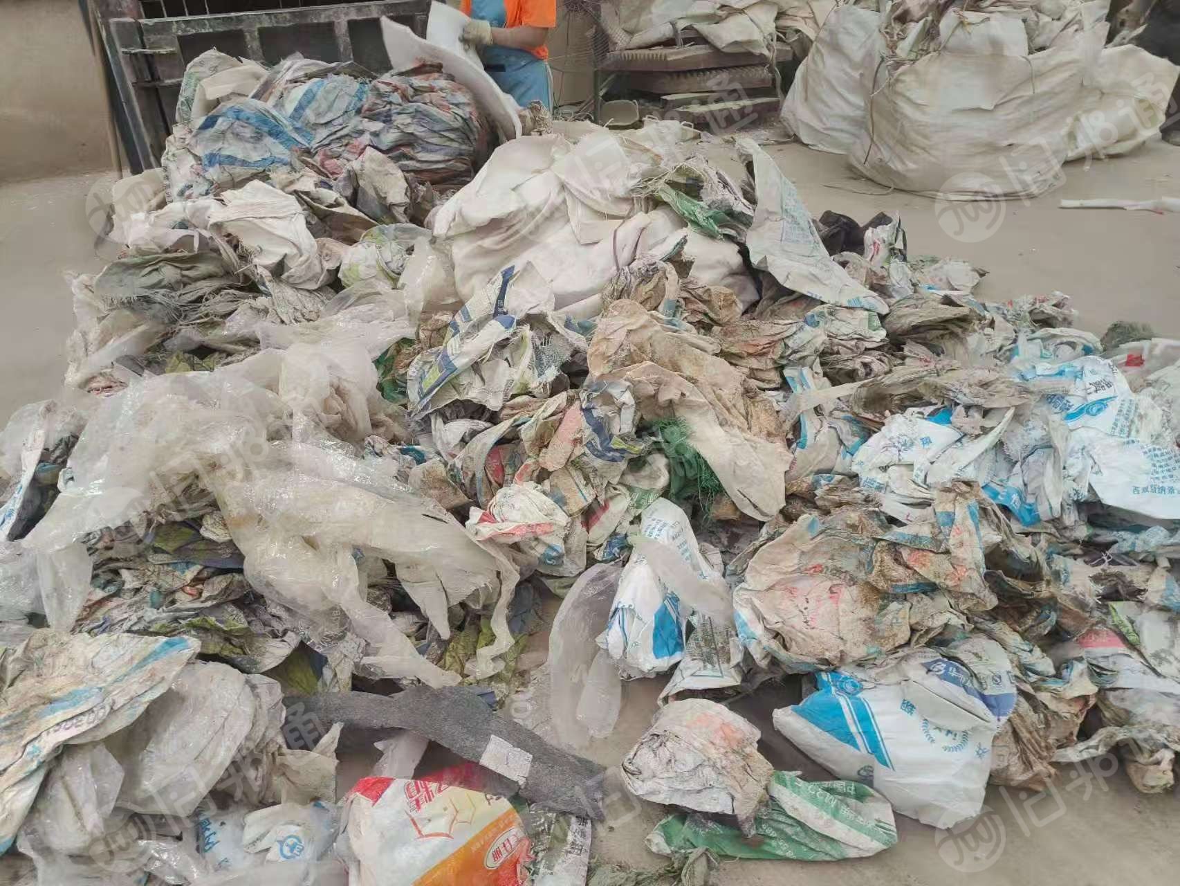 大量出售分拣打包好建筑垃圾膜（废编织袋、燃烧料）