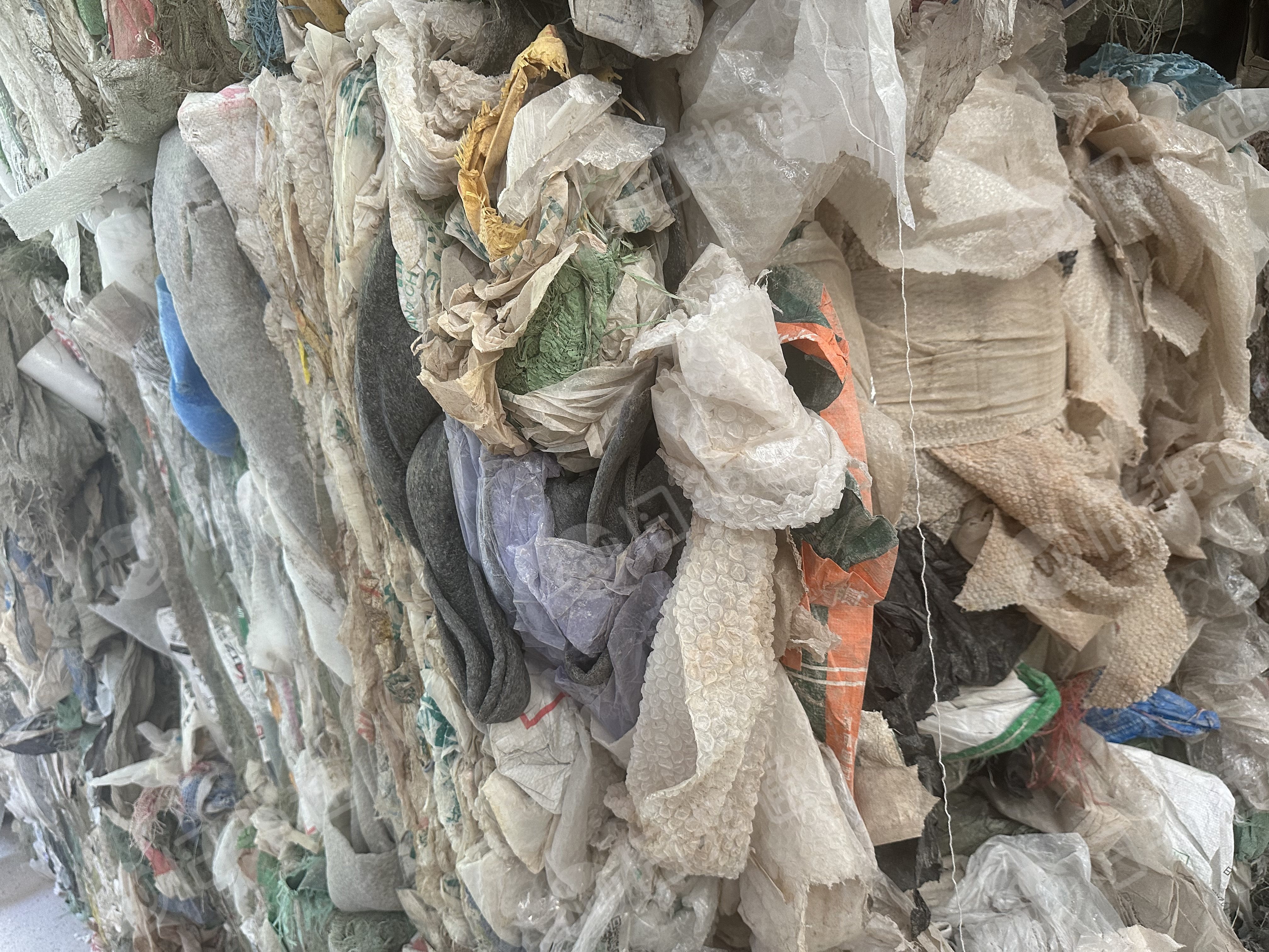 大量出售分拣打包好建筑垃圾膜（废编织袋、燃烧料）