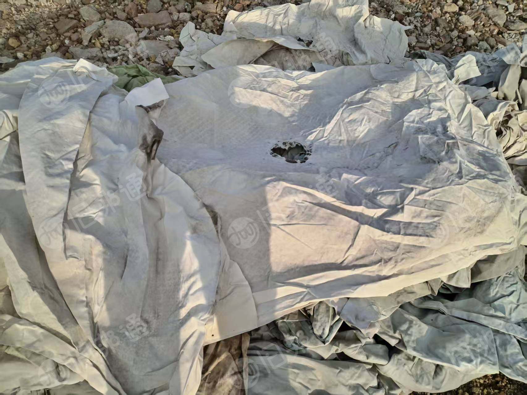 出售涤纶过滤布，现货11吨，大型洗布机清洗干净的