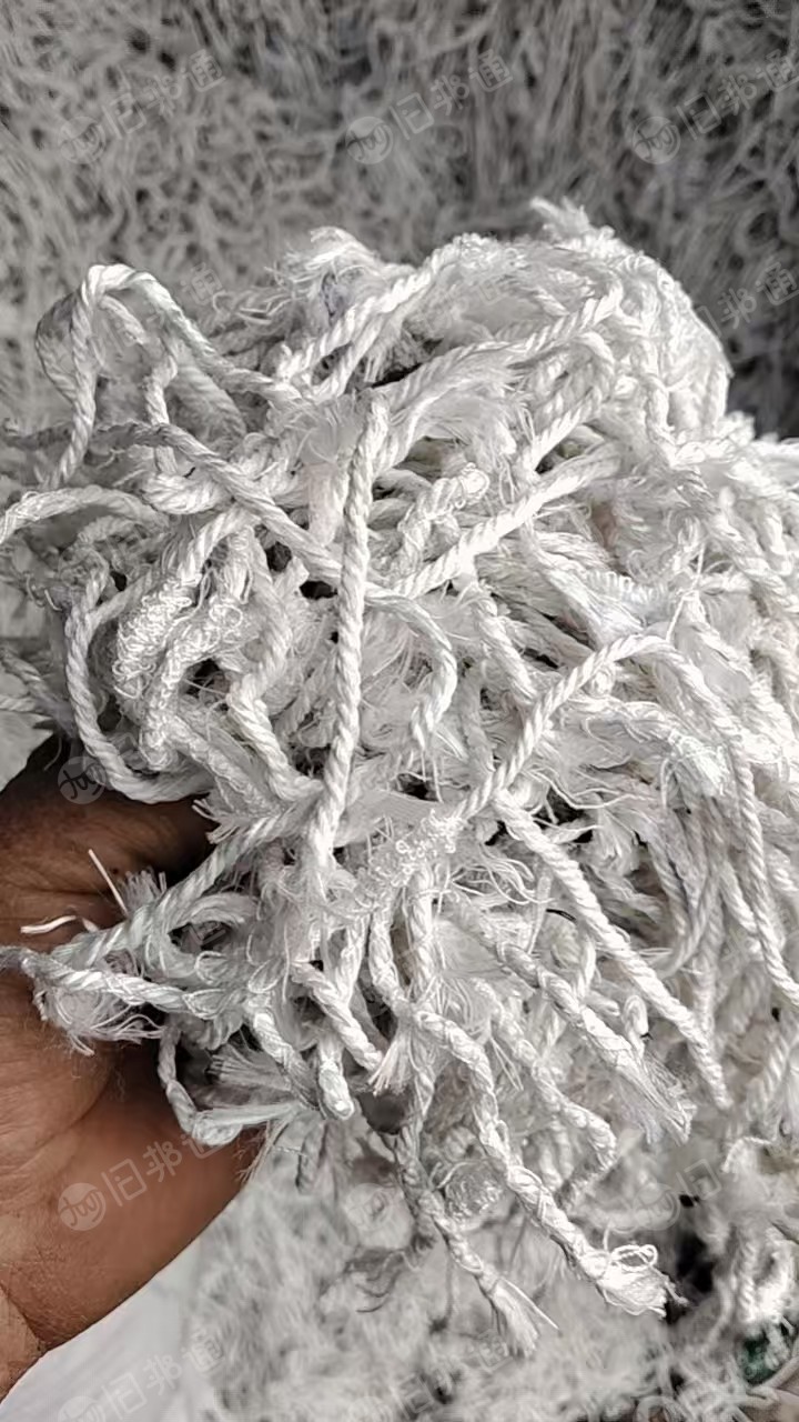 长期出售涤纶绳子,做鞋子下来的废料,现货有6-7吨,货在河北保定