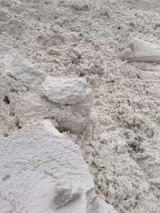 长期出售白色尾浆，竹木混合浆，干度18%～20%