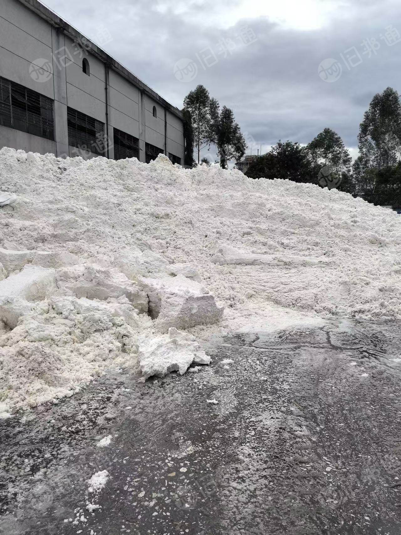 长期出售白色尾浆，竹木混合浆，干度18%～20%