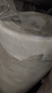 出售涤纶高强布，涤纶卷布，门幅有3米的，有2米5的，有2米8的，有2米6，统货出，货在江苏无锡