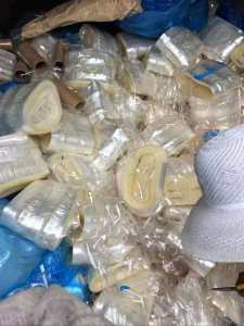 出售pp复合pa膜下脚料，现货8吨左右