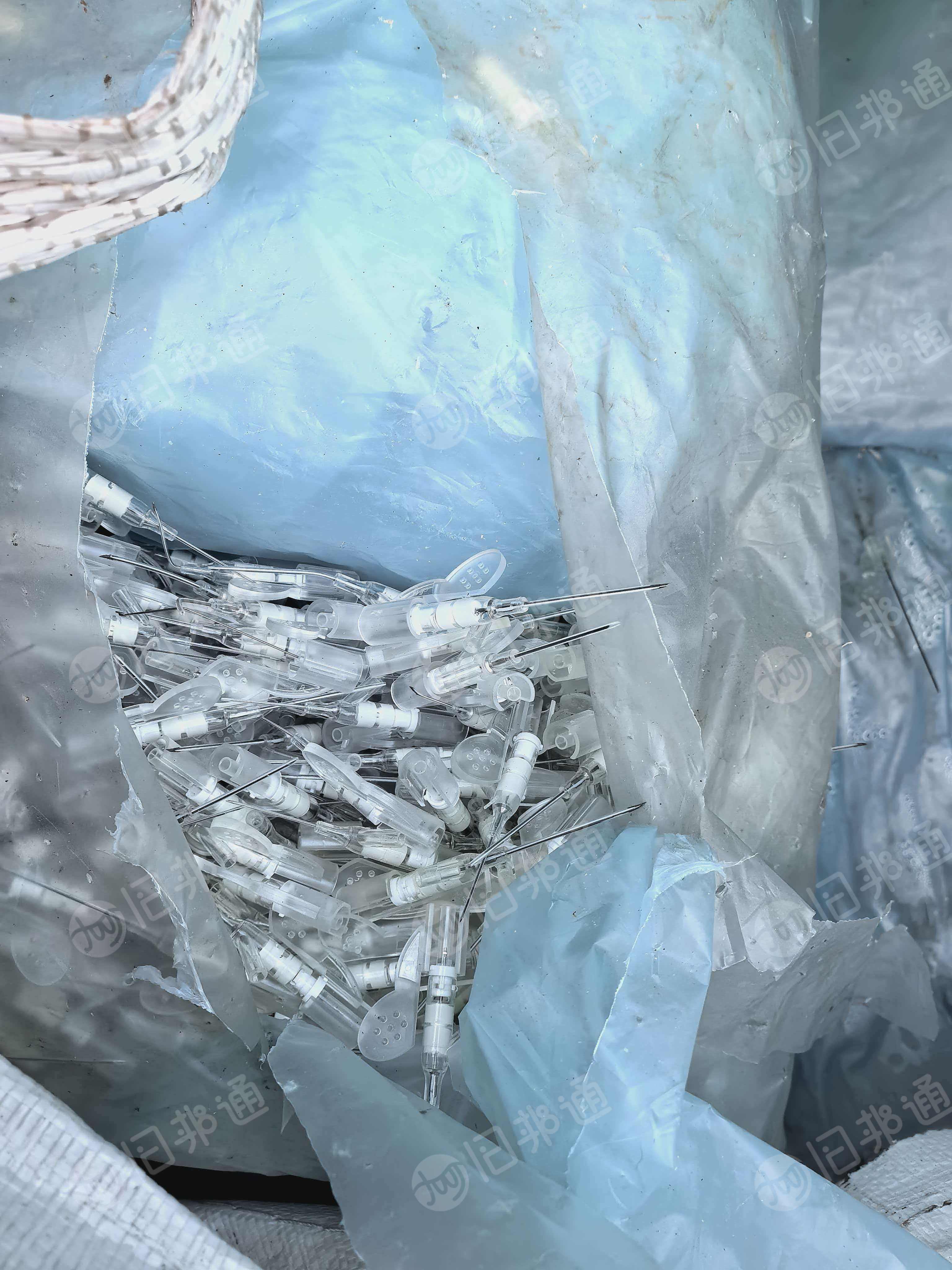 出售PC针头，都是过期新的针头，现货12吨左右