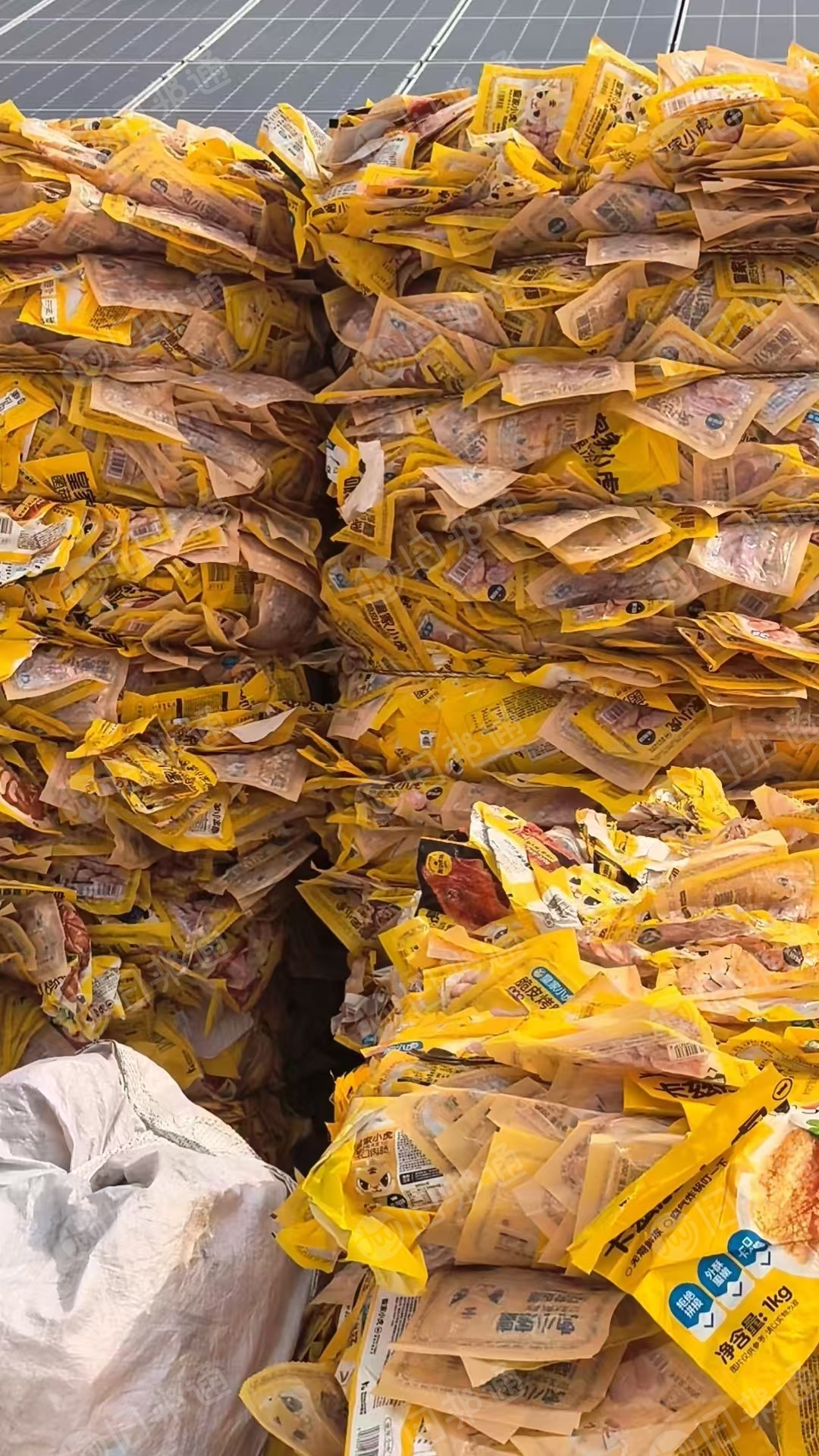 求购复合膜，包装袋（玉米种子袋，食品袋，方便面厂流水线的废袋子）带食物残渣的水洗复合料