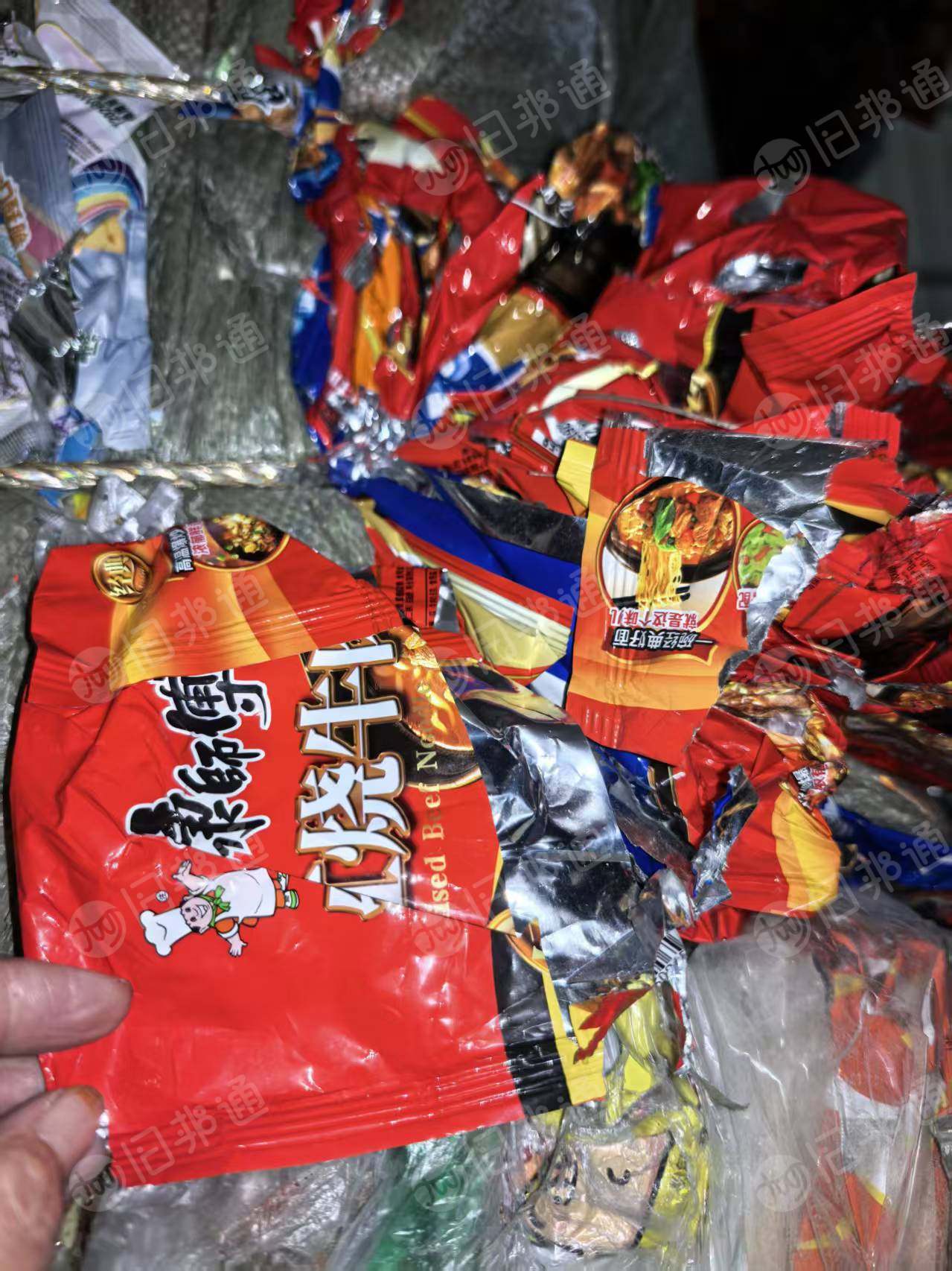 求购复合膜，包装袋（玉米种子袋，食品袋，方便面厂流水线的废袋子）带食物残渣的水洗复合料