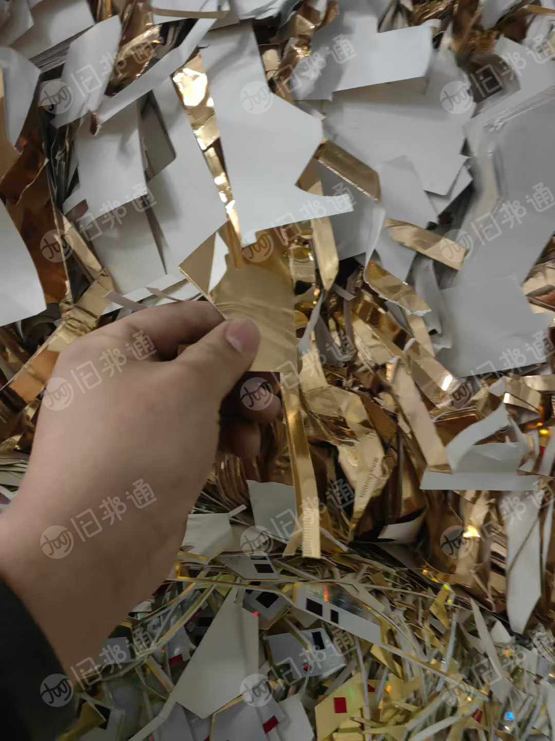 长期出售无膜金银卡边角料