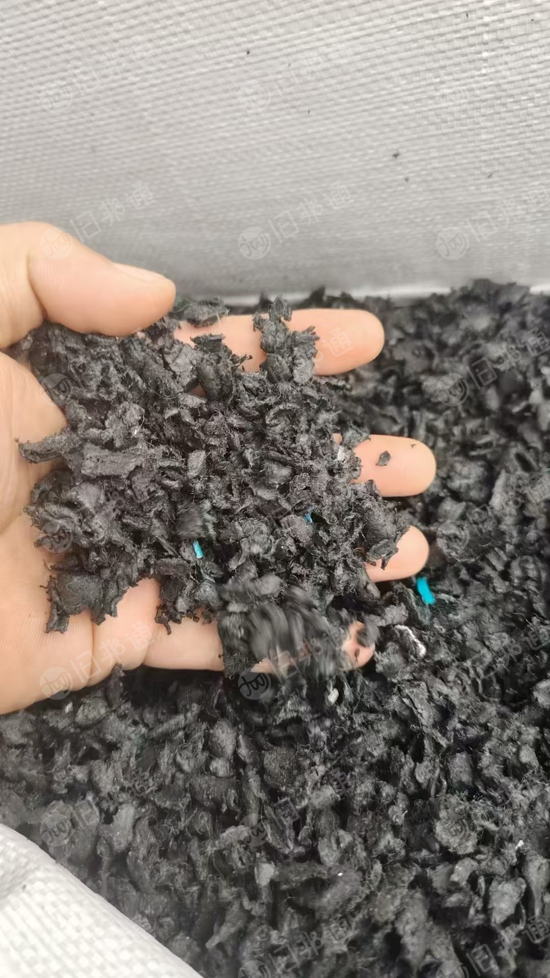 出售PE光缆线破碎料，现货十来吨