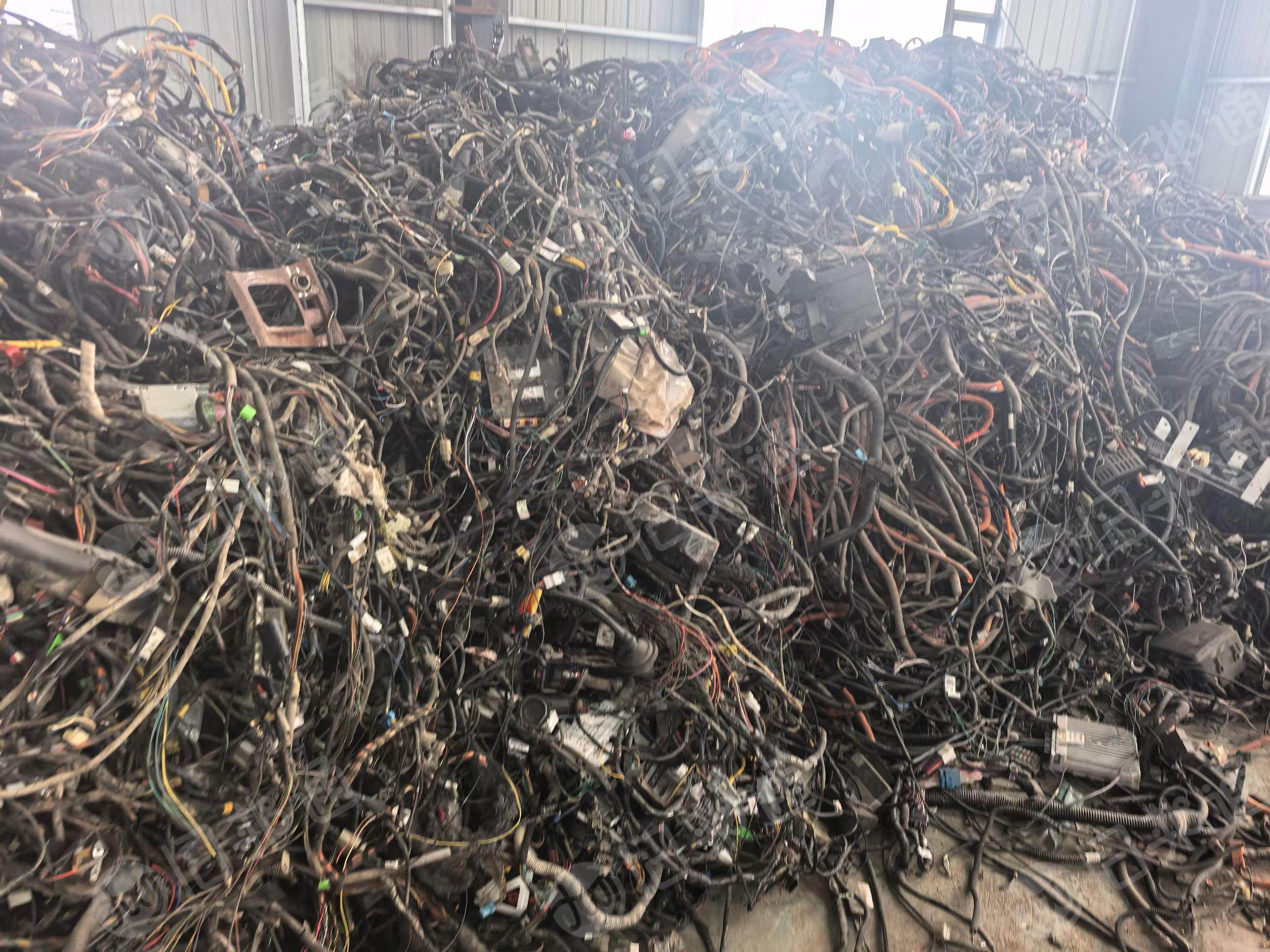 出售拆车线废料，现货二三十吨