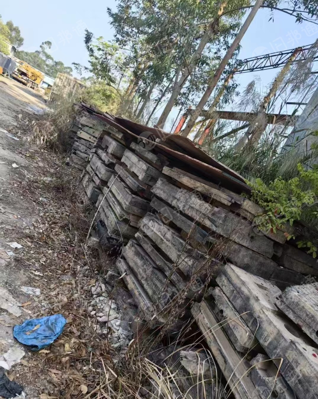 出售橡胶火车垫片，现货10多吨