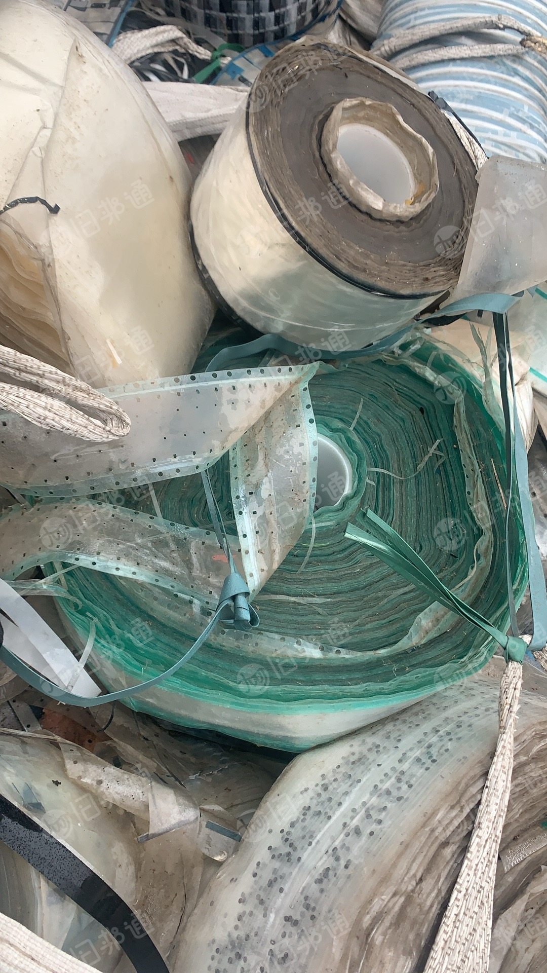 出售PET膜膜废料，主要是轻胶膜，现货20多吨