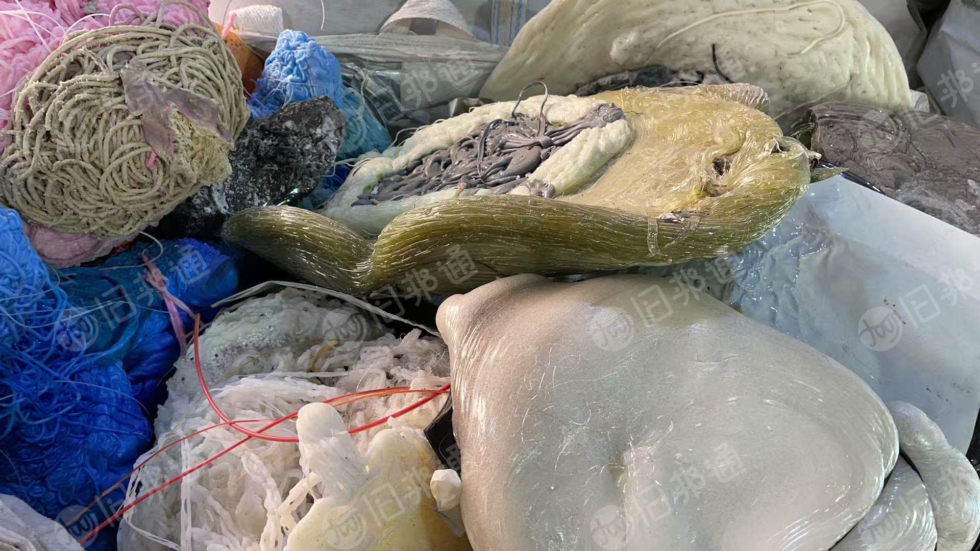 出售pp、pe混合机头料，出油3-4个，月供50吨