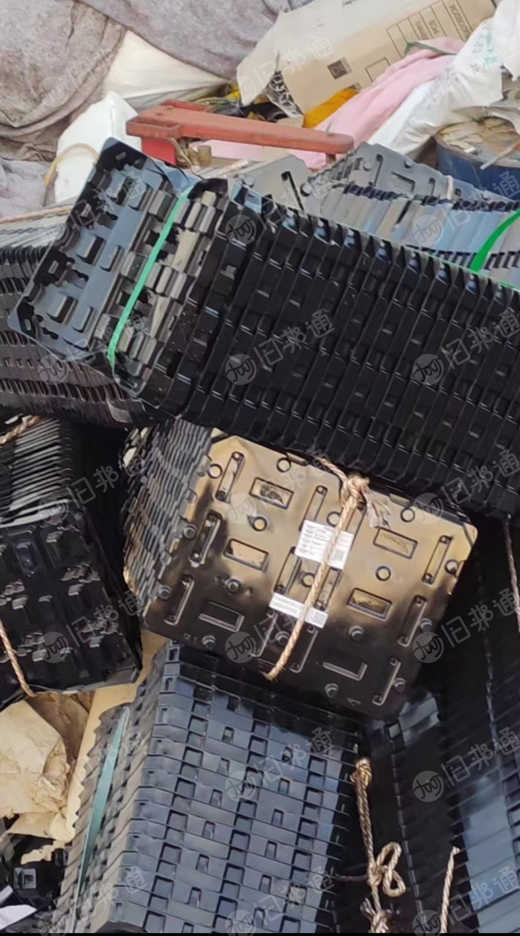 长期出售黑色的pet吸塑盒压块，中国中车装igbt的盒子