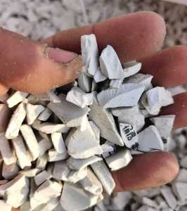 出售白色PE给水管破碎料，现货10吨