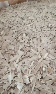 长期出售PVC大小管破碎料，统货，现货一挂车