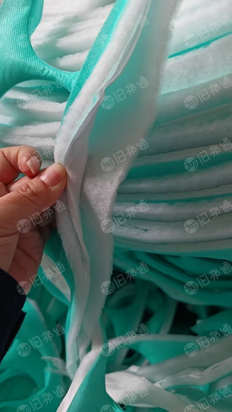 长期出售做口罩下来的无纺布，三合一无纺布，无纺布，热风棉，熔喷布复合在一起