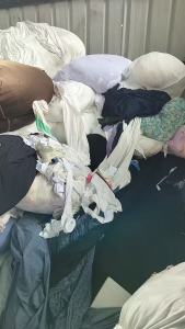 长期出售涤锦废布，涤锦边角料，涤纶30尼龙70，月供30吨