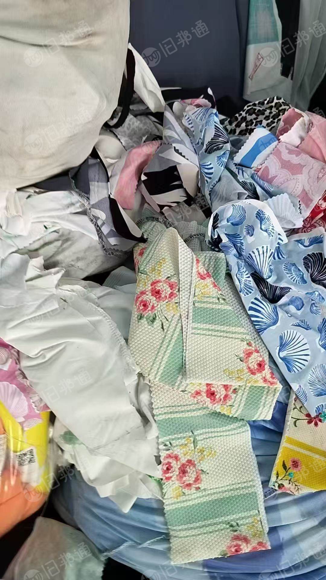 长期出售涤锦废布，涤锦边角料，涤纶30尼龙70，月供30吨