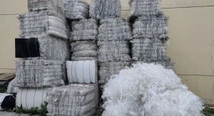 出售光伏厂PET胶纸废料，PET膜废料