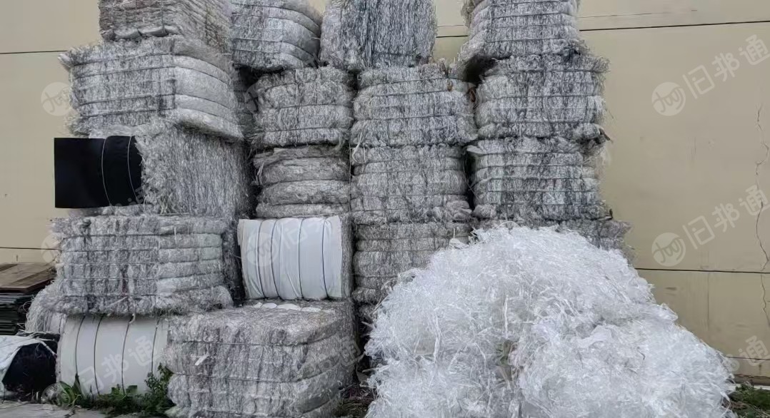 出售光伏厂PET胶纸废料，PET膜废料