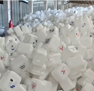 出售透析桶破碎料，月供20吨