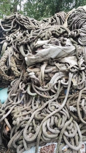 长期出售缆绳，吊带，安全带等，统货出，现货有20几吨，货在江苏苏州