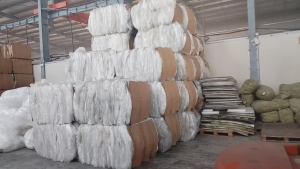 出售高压纸包装纸，干造高压膜废料，现货20吨