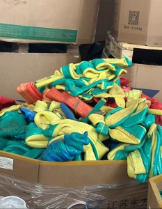 出售pvc电缆皮块料，pvc电缆皮机头料，现货60吨